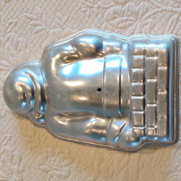 Vintage Christmas Santa Going Down The Chimney Cake form Baking Mold - Picture 4 of 9